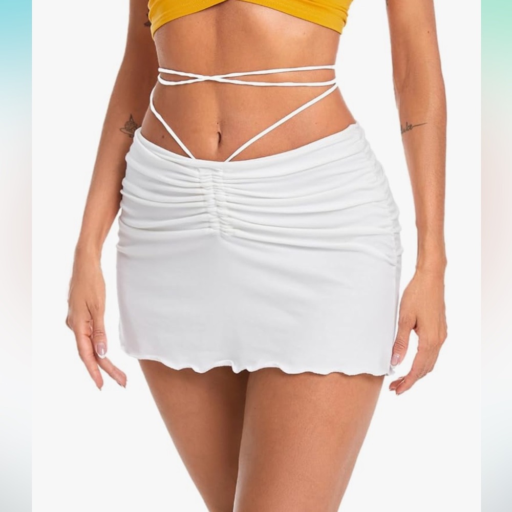 White Ruched Y2K Mini Skirt/ Skort